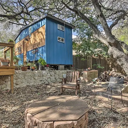Unique Stay Tiny Everest San Antonio Home!